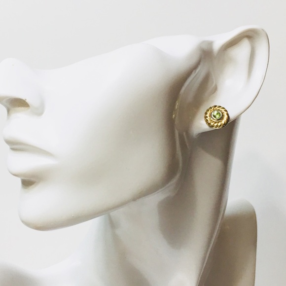 David Yurman Solid 18k Gold Classic Cable Earrings - Picture 4 of 7